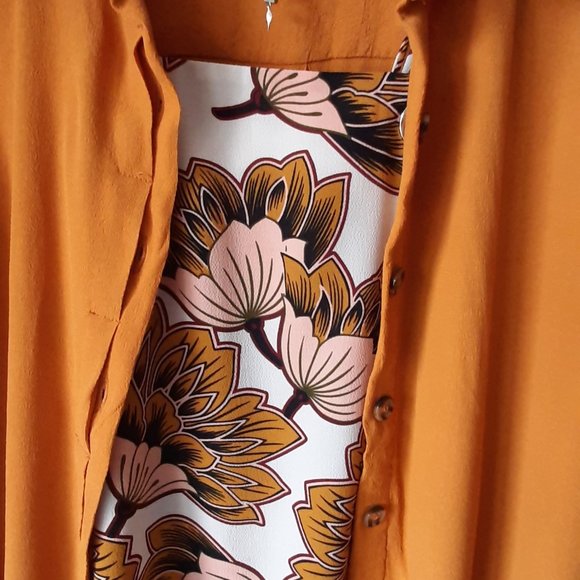 Mustard Coloured Shirt and Singlet Set Size 10/12 - Picture 3 of 11